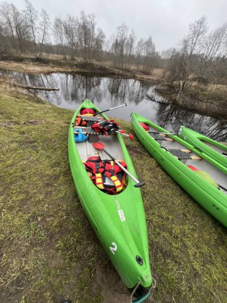 Tiina praktika kanuumatkal